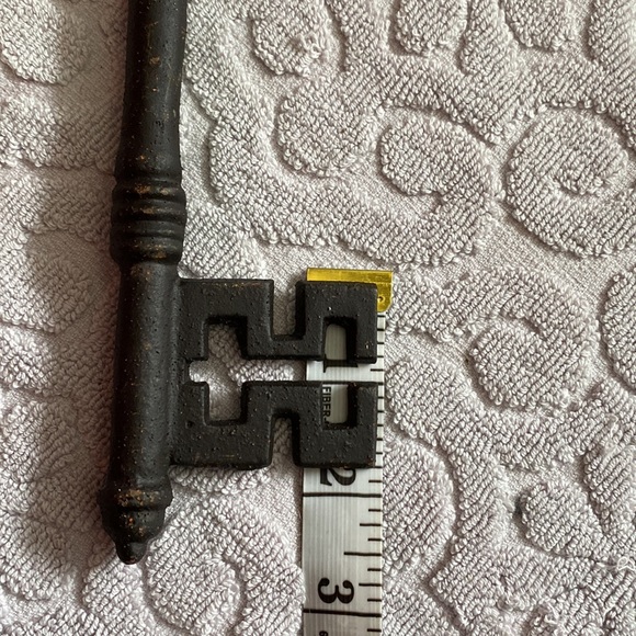 Decorative Keys Wall Accent - Picture 6 of 8